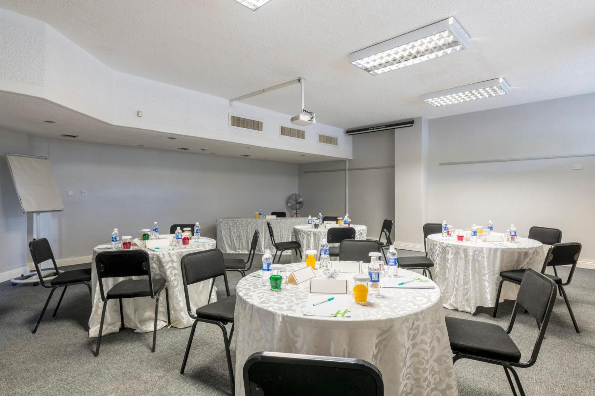 Holiday Inn - Mutare By Ihg Exterior foto